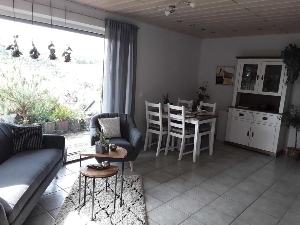 Haus Sonnenblick Lägenhet Momlingen Exteriör bild